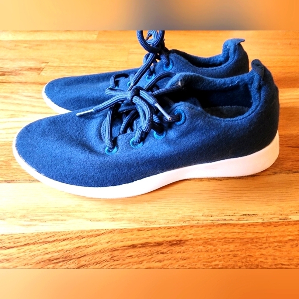 Allbirds Merino Wool Runners Sneakers Size 9 Navy Comfort Cozy Active Run Walk